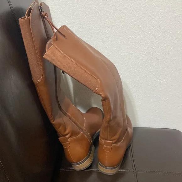 Universal Thred Women’s Knee High Boots. Size 7 - Picture 3 of 7